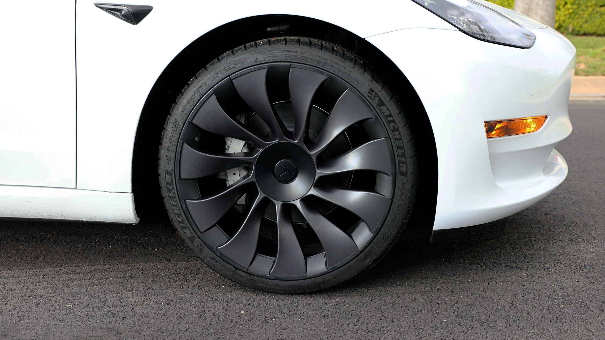 MagBak RimCase for Tesla Model 3 & Y (4 Pack) - Image 8